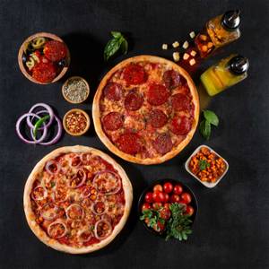Combo Of 1 Veg And 1 Non-Veg Pizzas