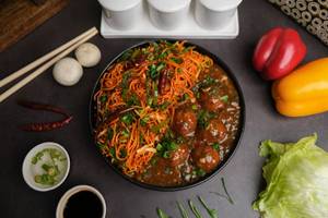 Vegetable Manchurian + Chilli Garlic Noodles
