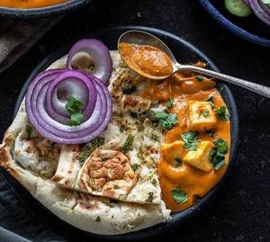 Paneer + Butter Naan (2pcs) +raita