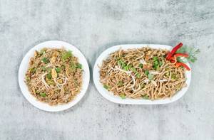 Chicken Fried Rice [Full] with Chicken Hakka Noodles [Full]
