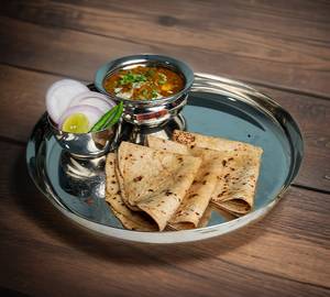 Paneer Butter Masala With 3 tawa Roti