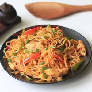 Chicken Schezwan Noodles
