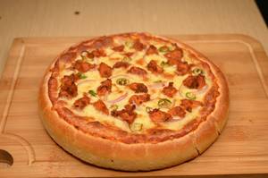 Hot Chicken Pizza