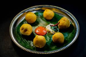 Aloo Bonda