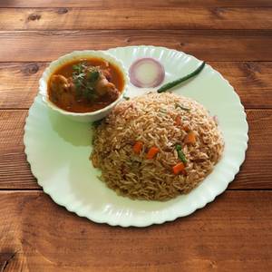 Veg Fried Rice With Chicken Curry
