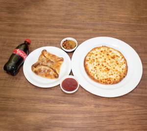 2 Pizza Combo(7"onion pizza, 7"corn pizza, 300ml soft drink)