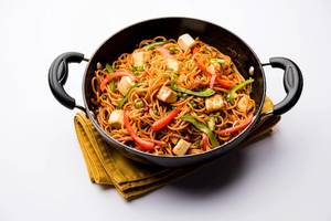 Paneer Schezwan Hakka Noodles