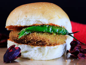 Schezwan Vada Pav