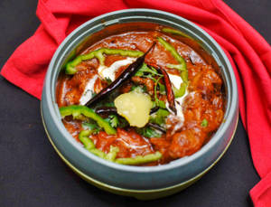 Kadai Chicken (10-15 Pcs)