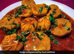 Gravy Momos
