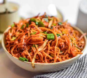 Chicken Schezwan Noodles