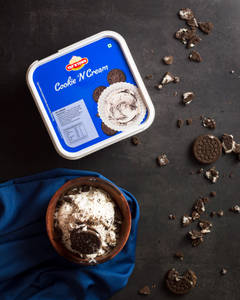 Cookie N Cream Ice Cream (700 Ml)