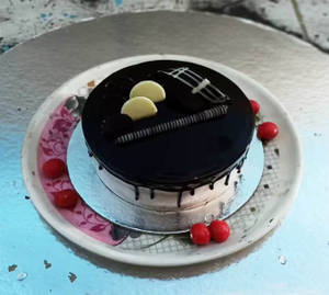 Chocolate Cream Cake