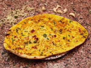 Cheese Garlic Naan