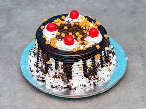 Black Forest Crunch Cake (Half kg)