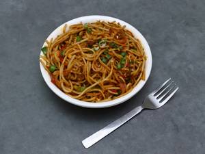 Veg Hakka Noodles