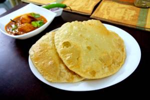 Radhabollovi With Your Choice Of Side Dish (4 Pcs)