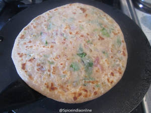 Onion Paratha (2 Med)