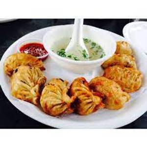 Paneer Fried Momos (8 Pcs)