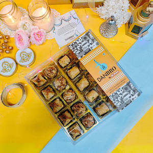 Baklawa Hamper Box Crystal Diamond 25 pcs