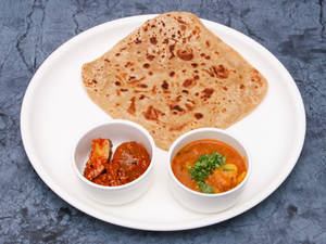 Plain Paratha (3 Pcs) with Aloo Tamatar Sabji