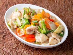 Sliced Chicken With Exotic Vegetables