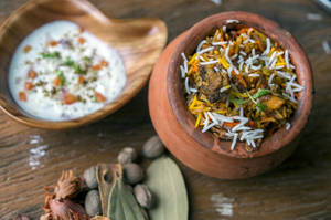 Hyderabadi Mutton Biryani With Raita