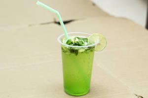 Green apple mojito