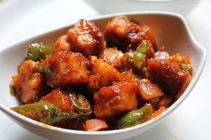 Chilli Paneer Dry [6 Pcs]