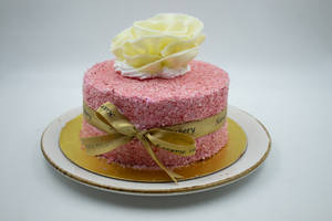 Dark Premium Strawberry Cake 900g