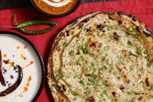 Hari Mirch Parantha