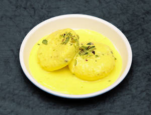 Rasmalai (1 piece)