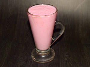 Strawberry Milkshake Shake