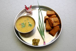 Dal Baati Thali With Ghee