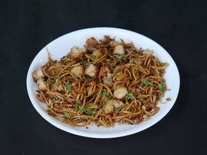 Manchurian Noodles 