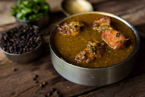Kozhi Milagu Sarru [Chicken Soup]
