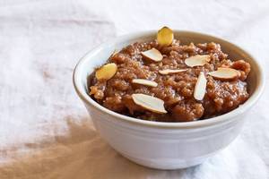 Singhara Atta ( Paanifal ) Ka Halwa ( 300 Ml )