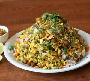 Matki Bhel