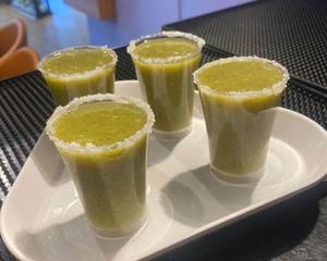 Kiwi Shots