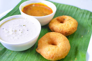 Sada Vada (2 Pcs)
