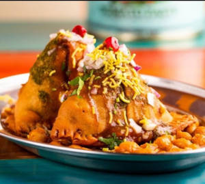 Samosa chaat