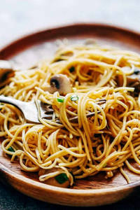 Mushroom Garlic Noodles
