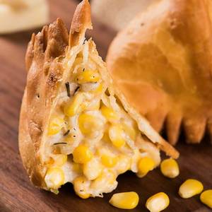 Corn & Cheese Samosa (1 Pc)