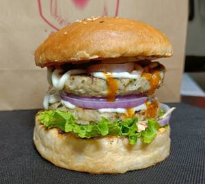 Jumbo Grilled Chicken Burger