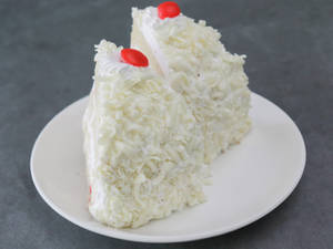White Forest Cake (700 gms)