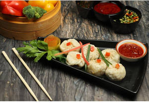 Veg Steamed Momos ( 6 Pcs )