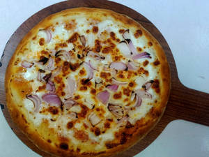 Onion Pizza