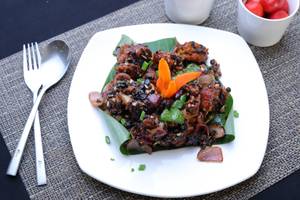 Bone Chinmai Chicken Dry