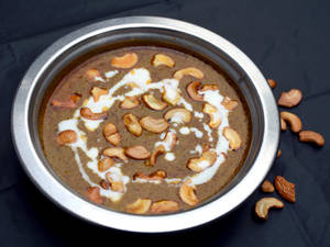 Kaju Khoya Masala