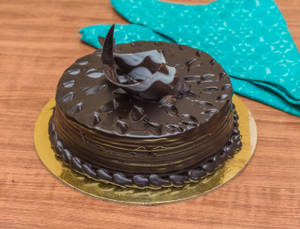 Double Chocolate Cake 